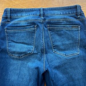 White House Black Market sz 6 skimmer jeans
